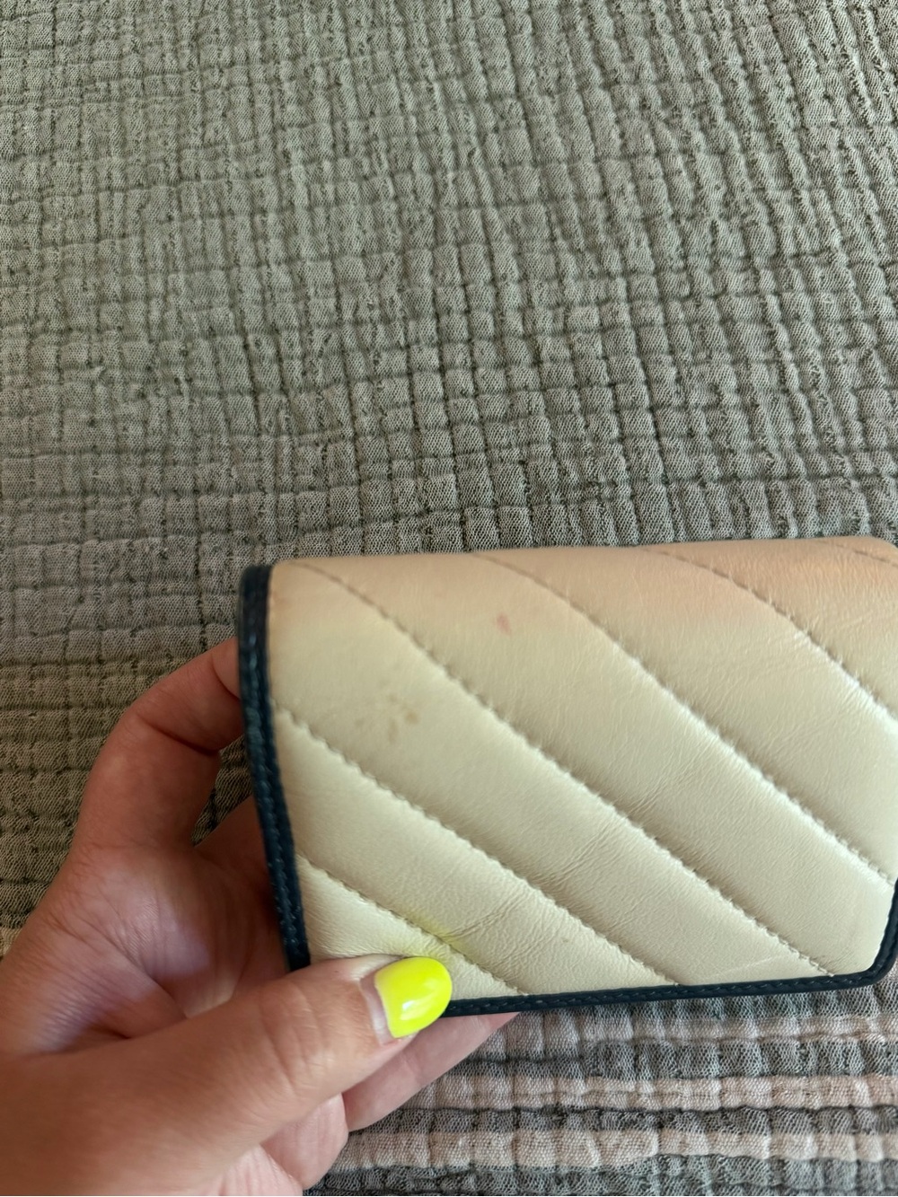 Gucci Gg Marmont 573811 Cream Dark Navy Leather Bifold Wallet - Picture 6 of 6